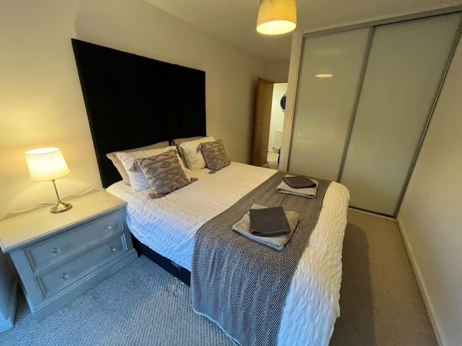 Etihad Fc 2Br Apartment With Water View 曼彻斯特 外观 照片